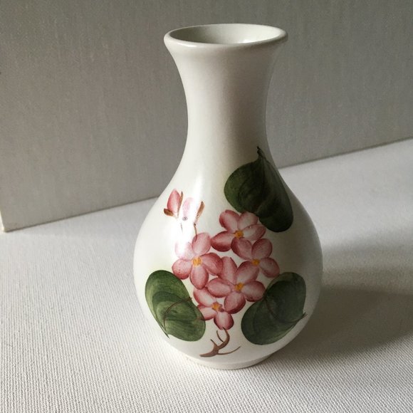 Staffordshire Wood & Sons Hand Painted Mayflower Bud Vase - Picture 2 of 4